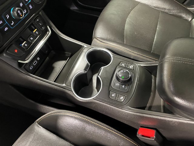 Used 2018 GMC Terrain SLT w/ GMC Pro Grade Package AWD/4WD image 17