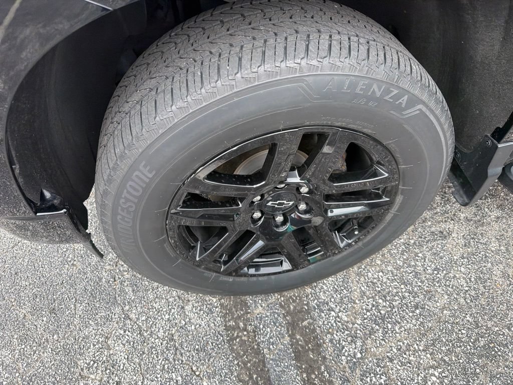 Used 2023 Chevrolet Silverado 1500 Custom AWD/4WD image 8
