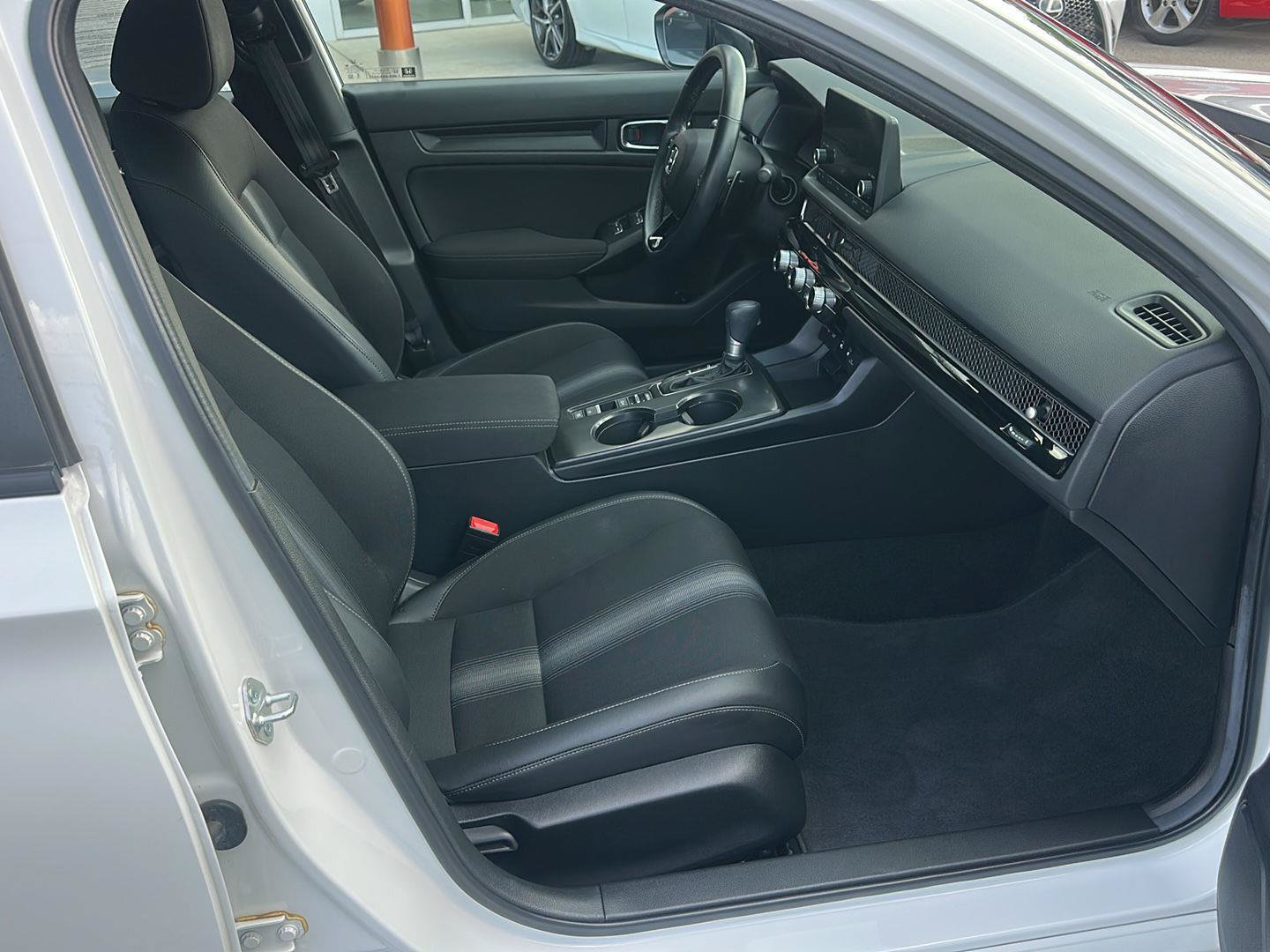 Used 2025 Honda Civic Sport image 7