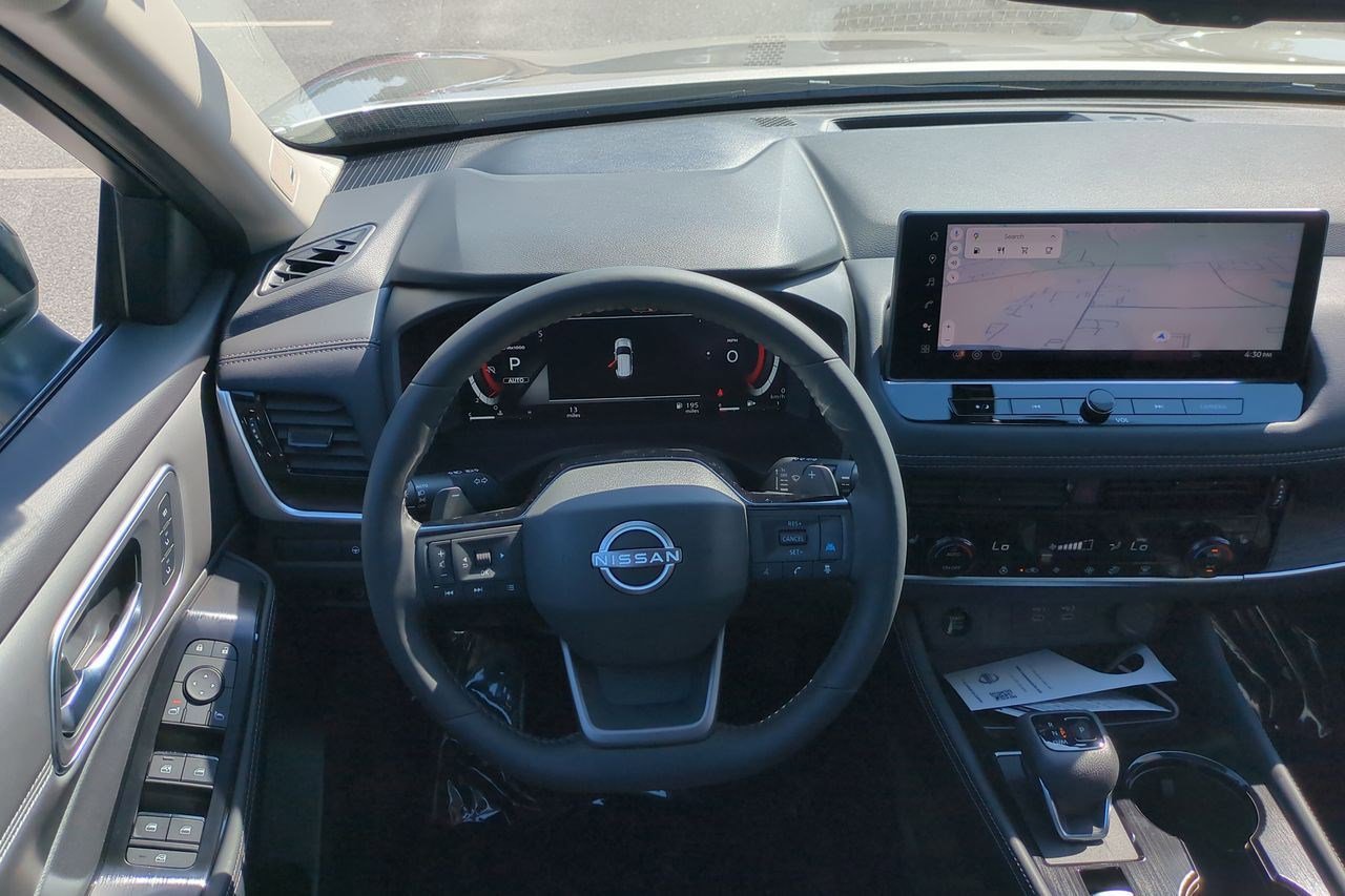 New 2026 Nissan Rogue Platinum AWD/4WD image 31