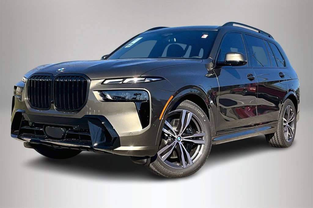 New 2026 BMW X7 xDrive40i w/ M Sport Package AWD/4WD image 2