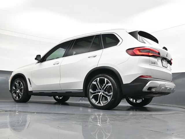 Used 2023 BMW X5 xDrive40i w/ Premium Package AWD/4WD image 38