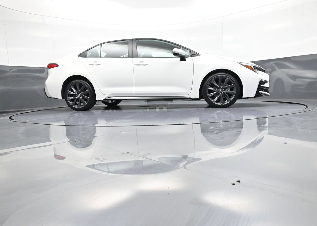 Certified 2023 Toyota Corolla SE w/ Carpet Mat Package (TMS) FWD image 27