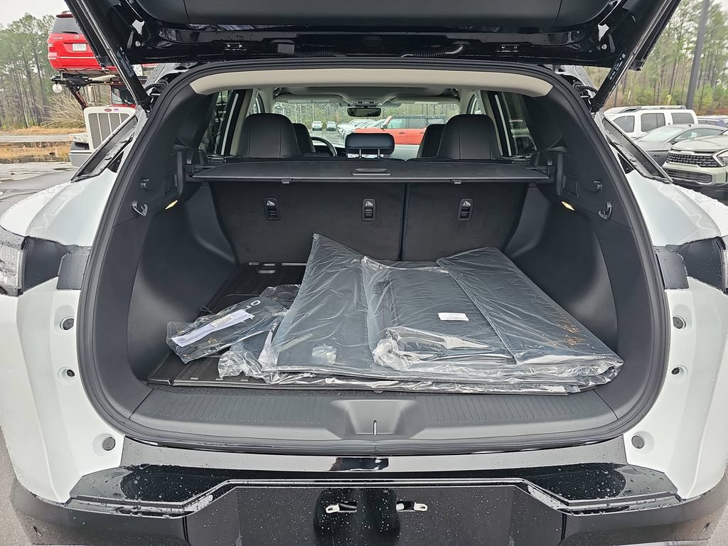 New 2026 Nissan Murano Platinum w/ Cargo Package AWD/4WD image 16