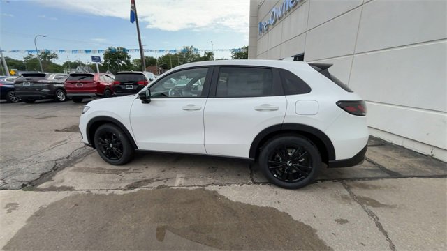 New 2026 Honda HR-V Sport image 5