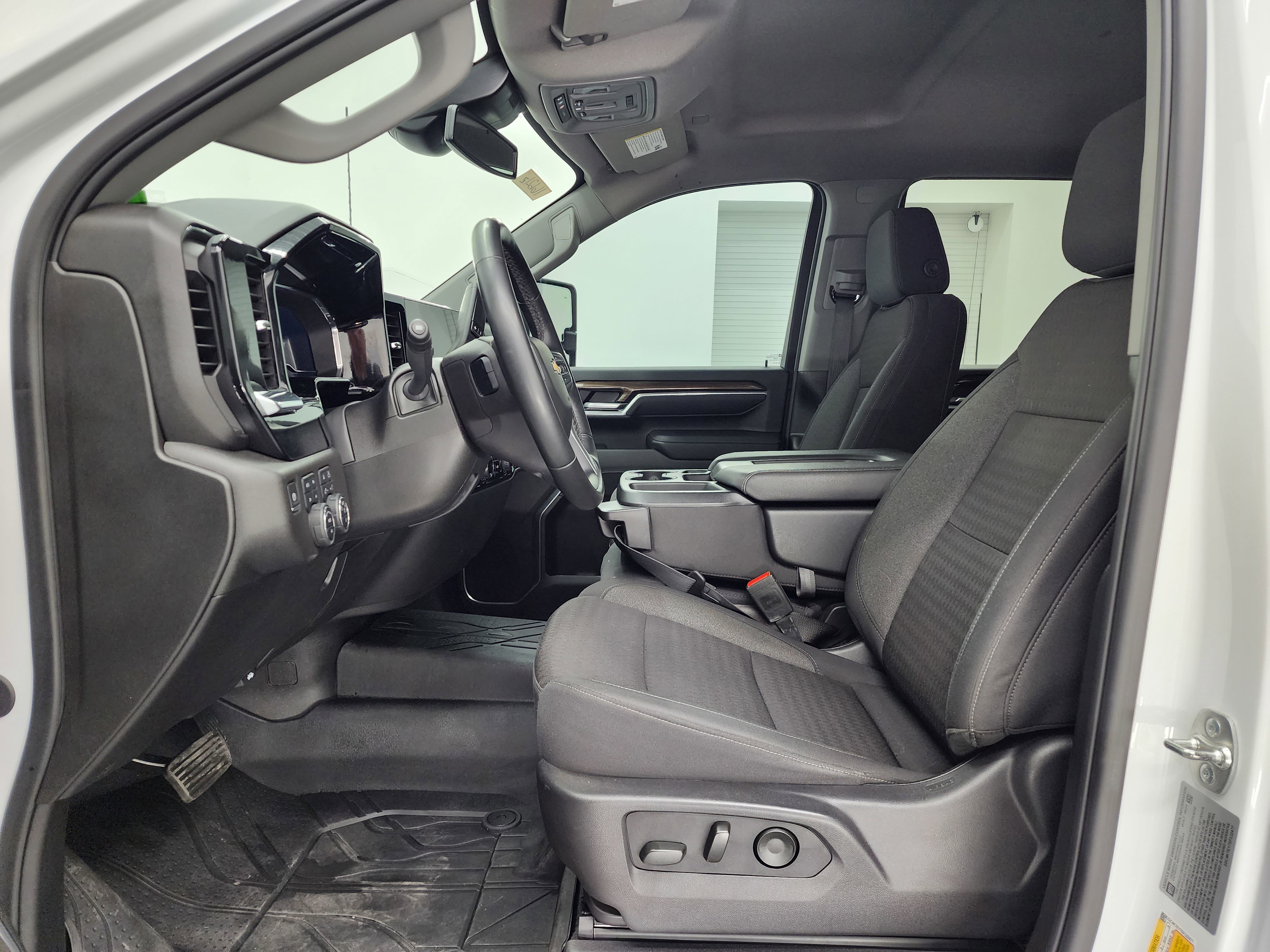 Used 2025 Chevrolet Silverado 3500 LT w/ All Star Edition image 8