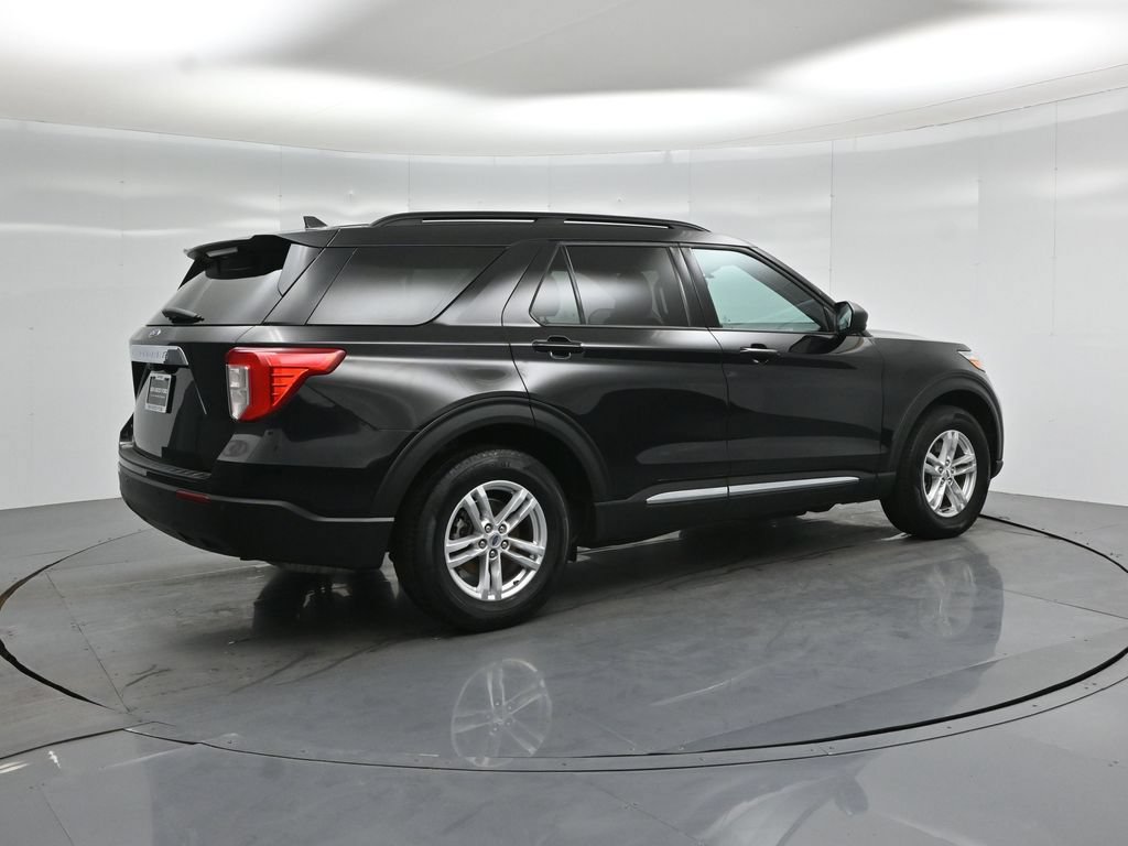 Certified 2023 Ford Explorer XLT RWD image 27