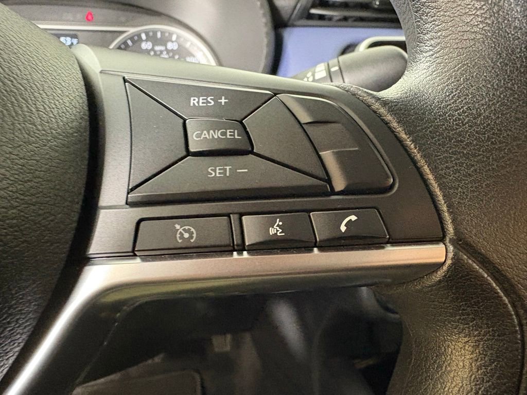 Used 2023 Nissan Versa SV image 24