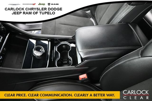 Used 2023 Jeep Grand Cherokee Altitude AWD/4WD image 19