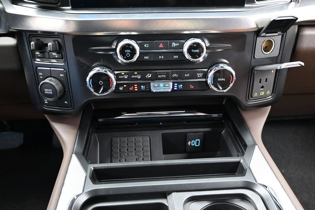 New 2026 Ford F250 King Ranch w/ Chrome Package AWD/4WD image 43