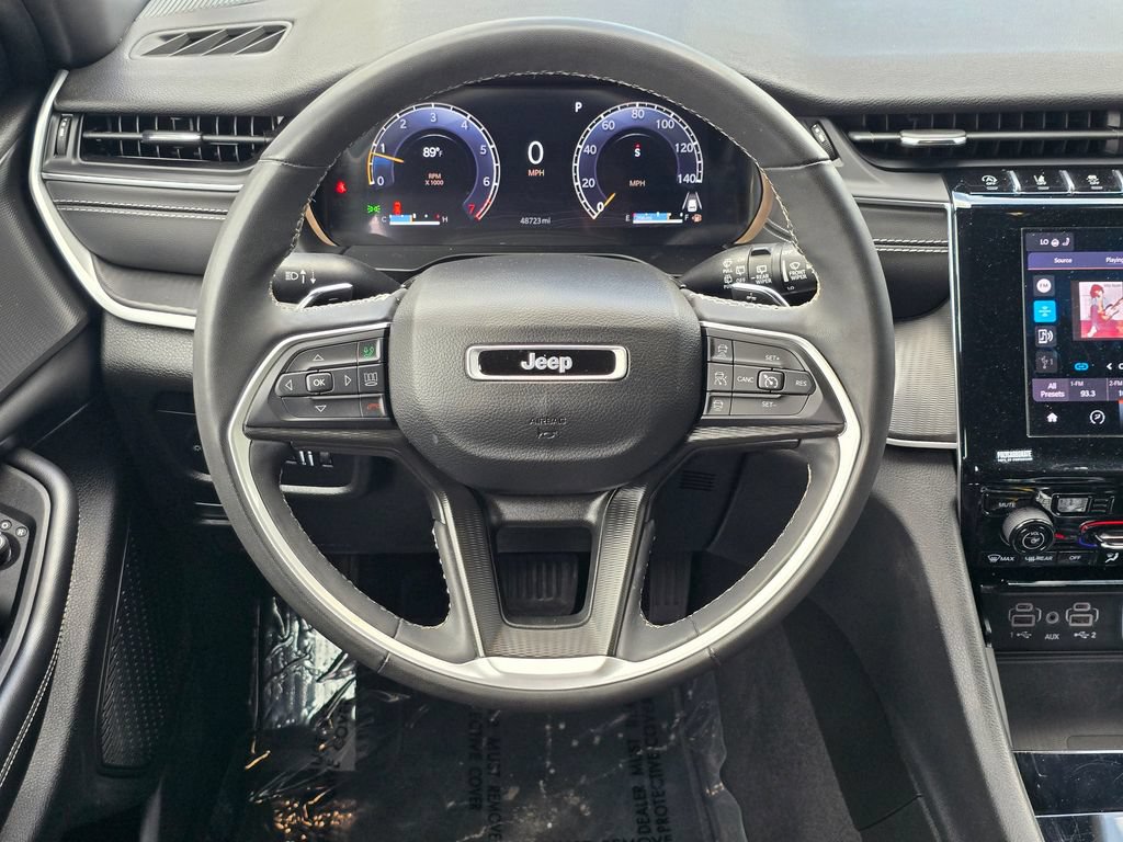 Used 2024 Jeep Grand Cherokee Altitude AWD/4WD image 7
