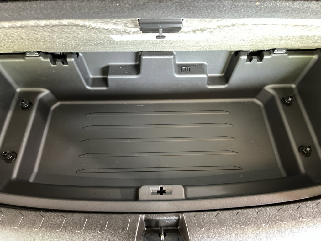 Used 2018 Chevrolet Traverse High Country w/ LPO, Floor Liner Package image 9