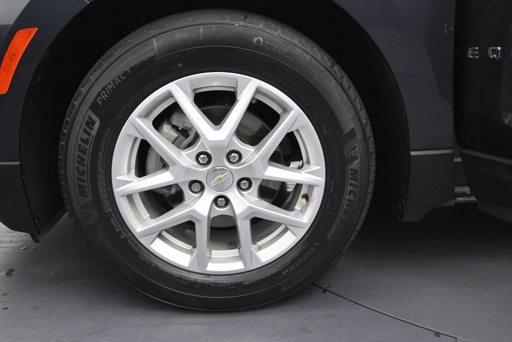 Used 2023 Chevrolet Equinox LT FWD image 13