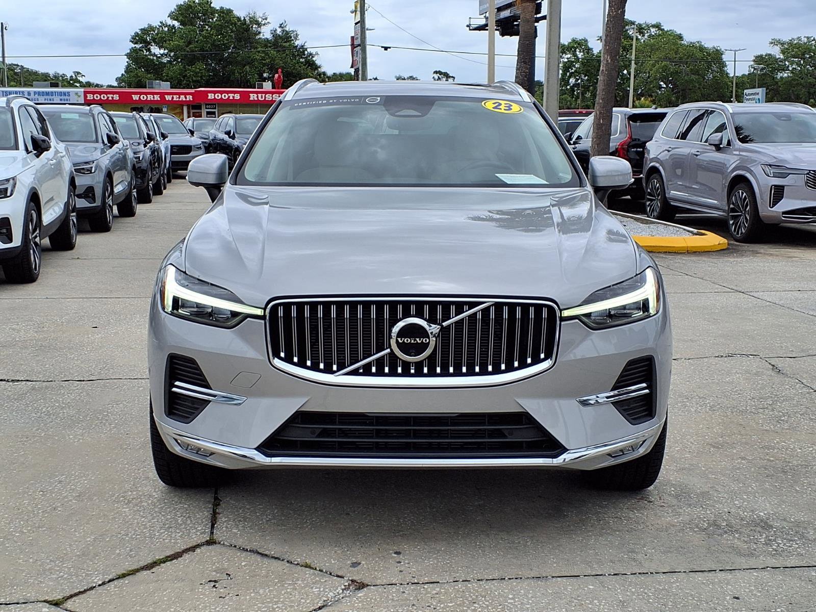 Certified 2023 Volvo XC60 B5 Ultimate w/ Protection Package Premier AWD/4WD image 2