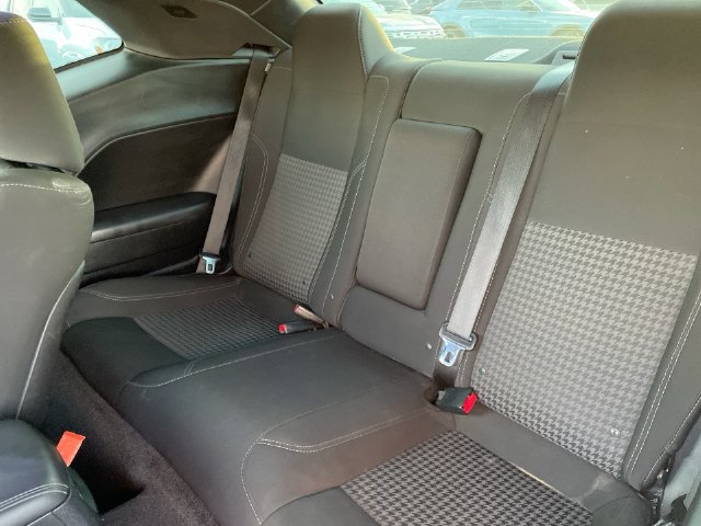Used 2016 Dodge Challenger R/T RWD image 14