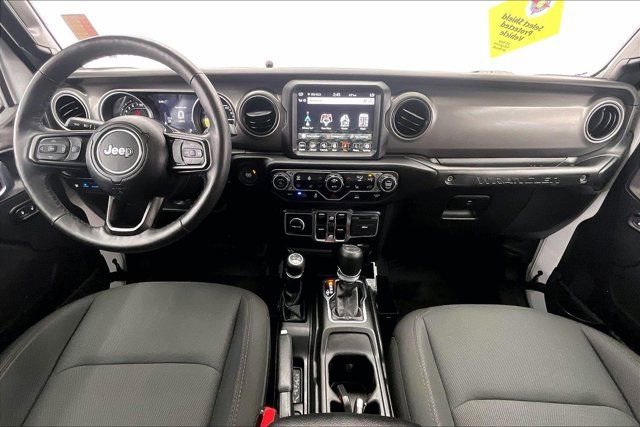 Used 2023 Jeep Wrangler Unlimited w/ Cold Weather Group image 15