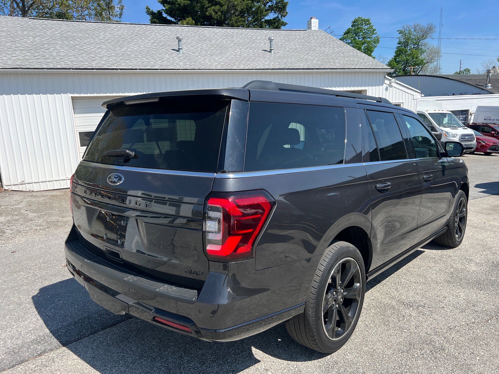 Certified 2022 Ford Expedition Max Limited AWD/4WD image 5