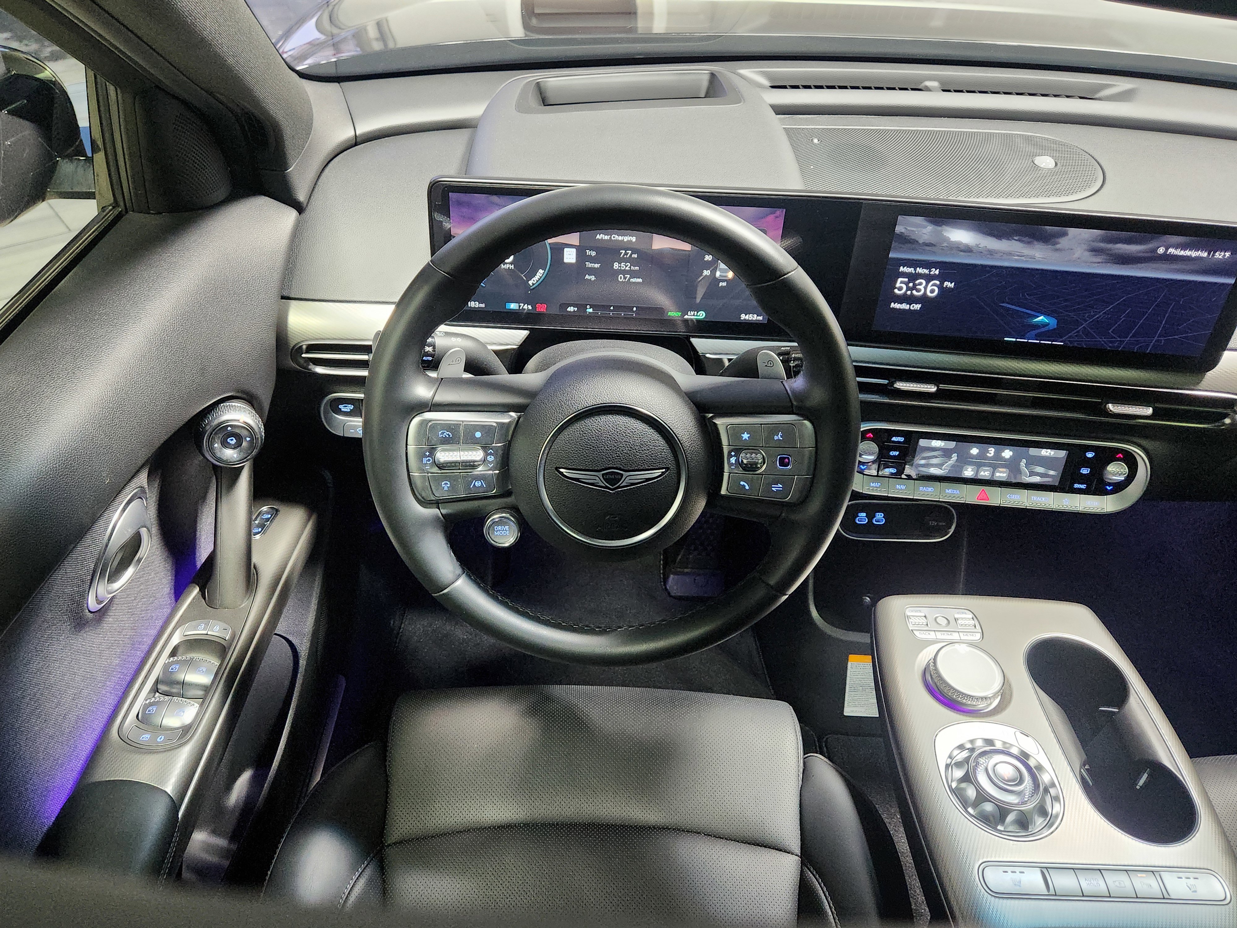 Used 2025 Genesis GV60 RWD image 16