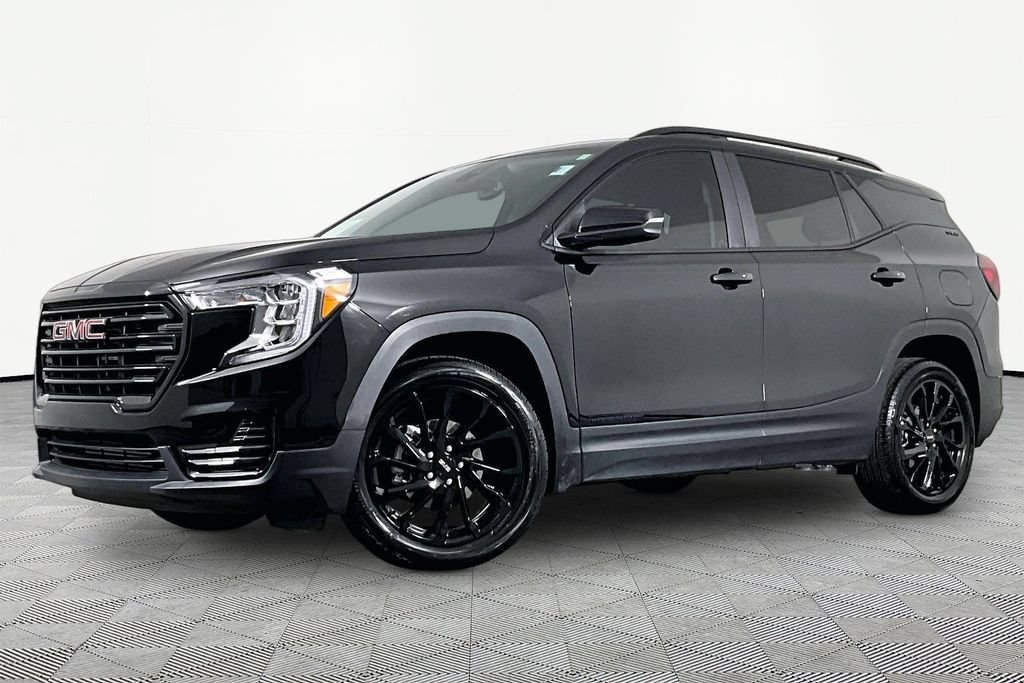 Used 2024 GMC Terrain SLE w/ Driver Convenience Package