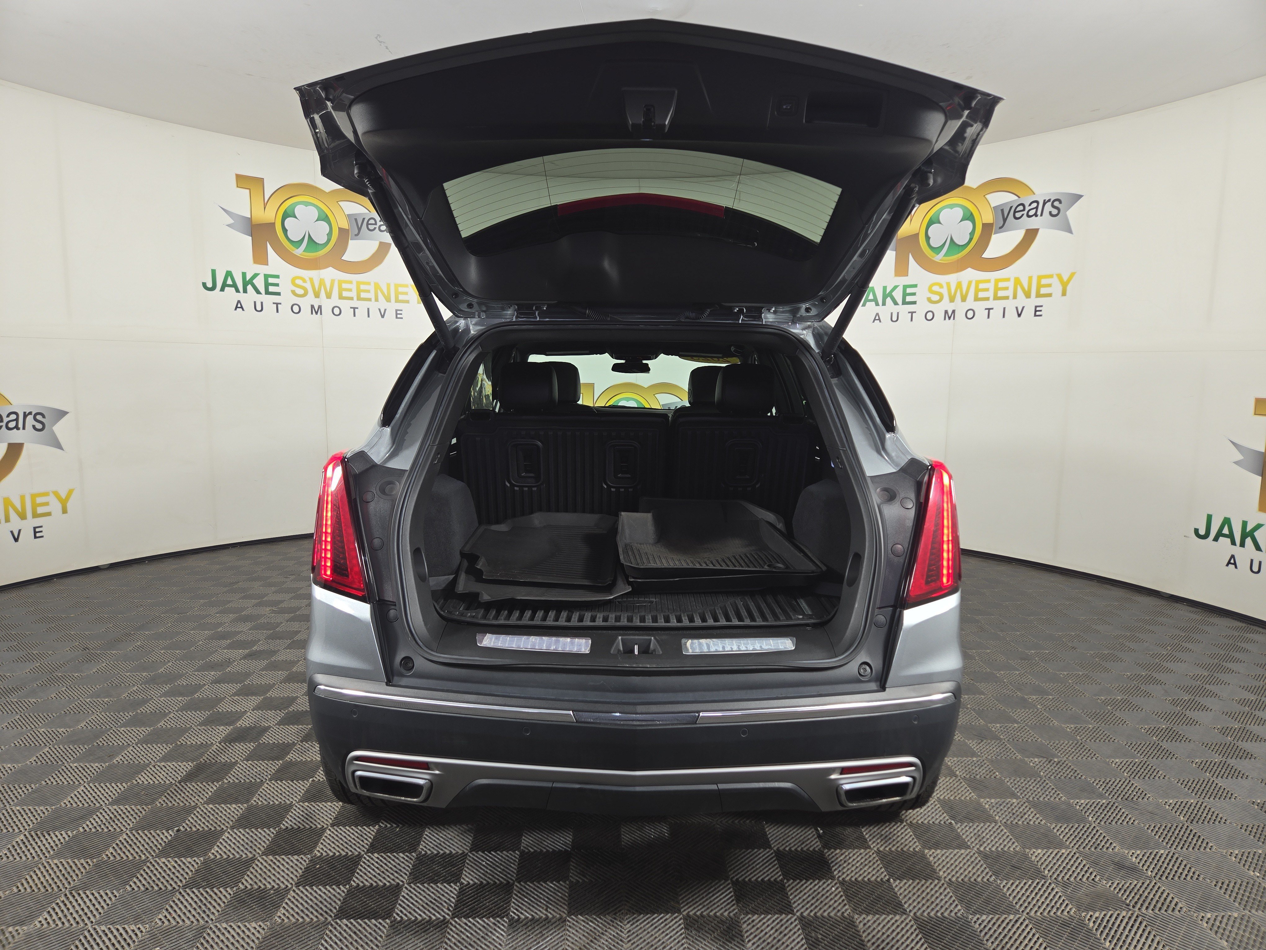 Certified 2023 Cadillac XT5 Premium Luxury w/ LPO, Floor Liner Package AWD/4WD image 34