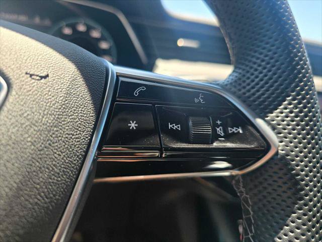 Used 2023 Audi e-tron S Prestige w/ Prestige Package AWD/4WD image 34