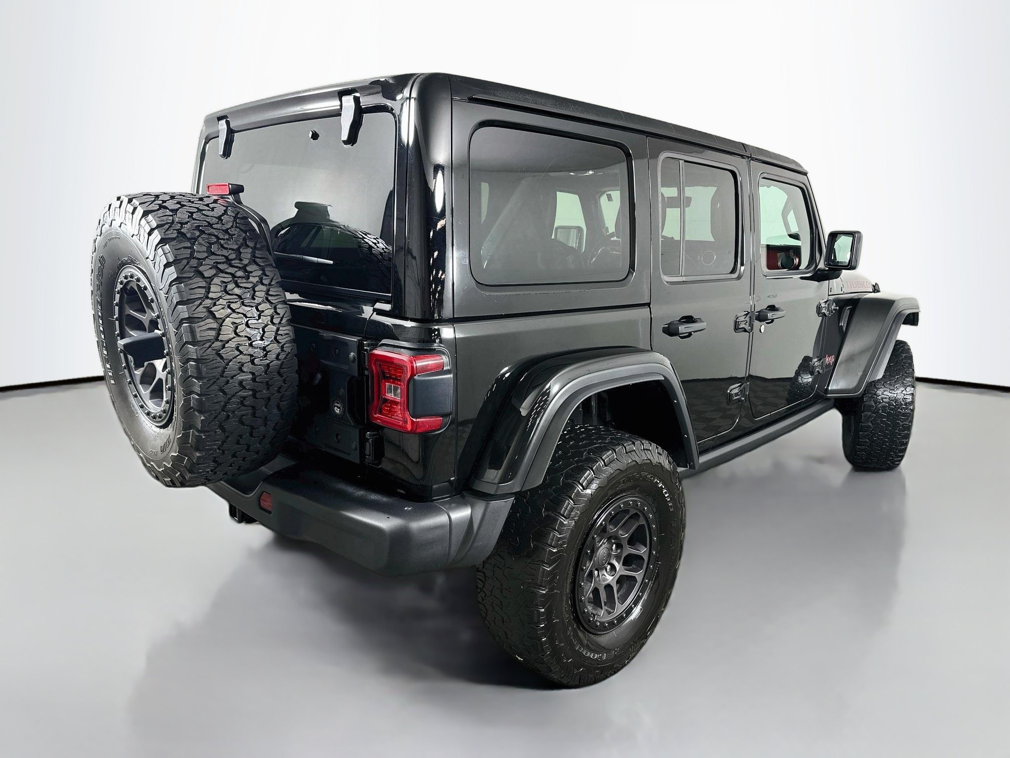 Used 2023 Jeep Wrangler Unlimited Rubicon w/ Xtreme 35 Tire Package AWD/4WD image 7