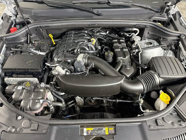 Used 2025 Dodge Durango GT RWD image 38