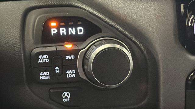 Used 2025 RAM 1500 Big Horn AWD/4WD image 18
