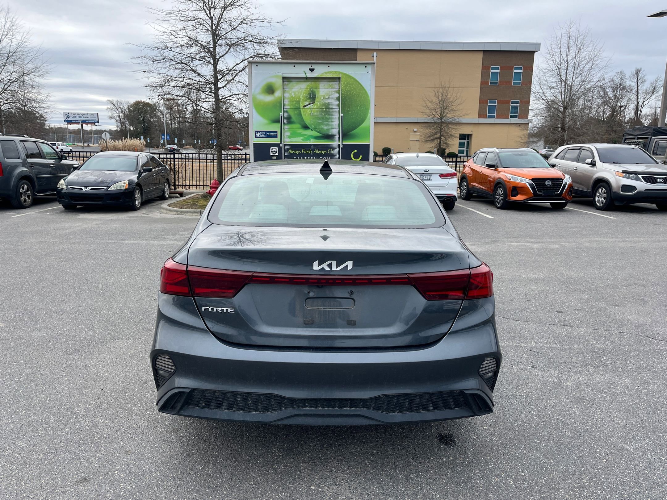 Used 2022 Kia Forte LXS w/ LXS Technology Package image 8