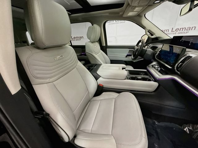 New 2027 Ford Expedition Platinum w/ Platinum Ultimate Package AWD/4WD image 31