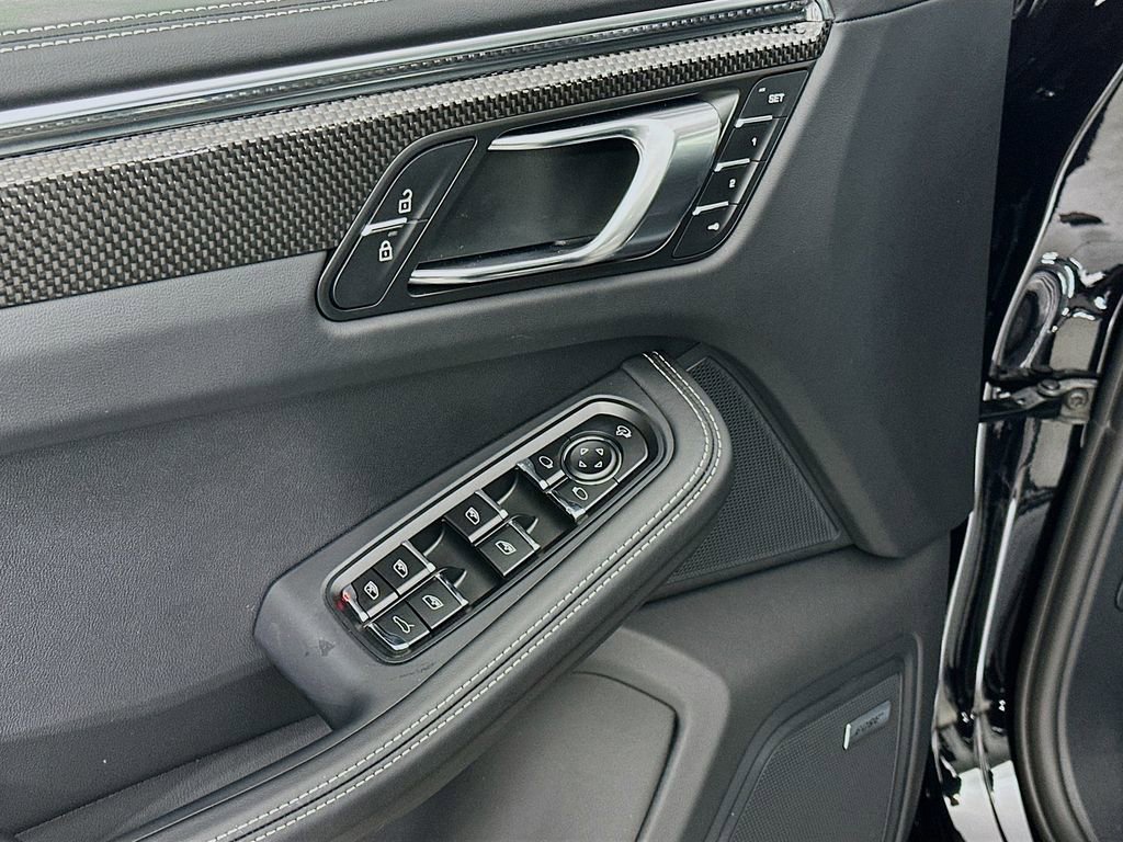 New 2026 Porsche Macan GTS AWD/4WD image 20