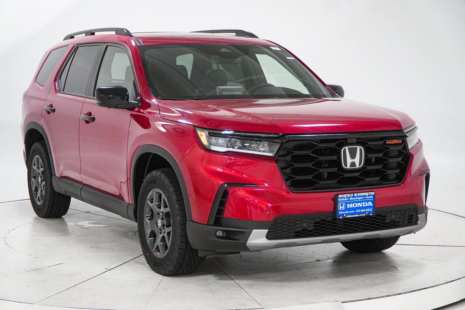 New 2025 Honda Pilot TrailSport image 15