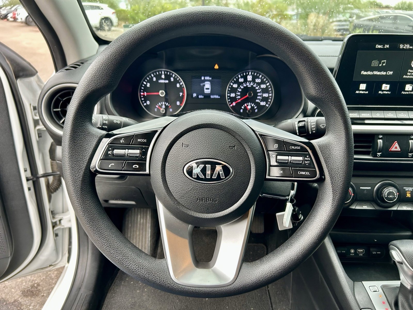 Certified 2021 Kia Forte LXS image 17