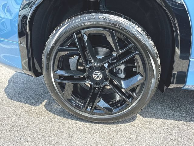 New 2026 Volkswagen Tiguan SE R-Line FWD image 33