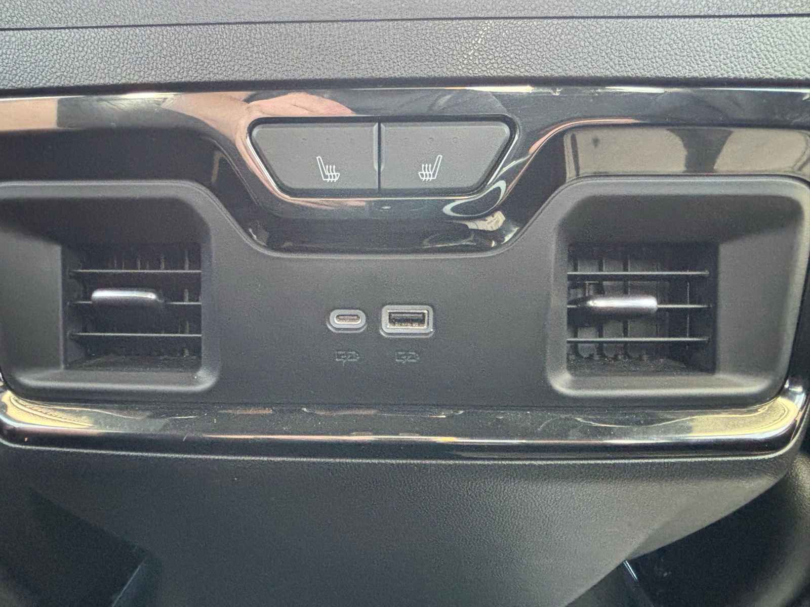 Used 2023 GMC Sierra 1500 AT4 w/ Technology Package image 22