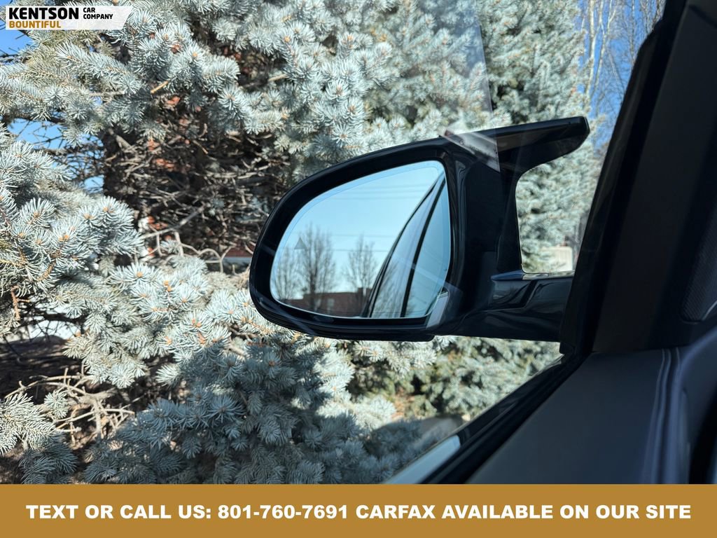 Used 2026 BMW X5 M60i image 23