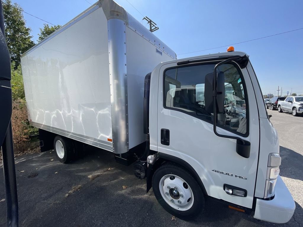 New 2024 Chevrolet Low Cab Forward image 4