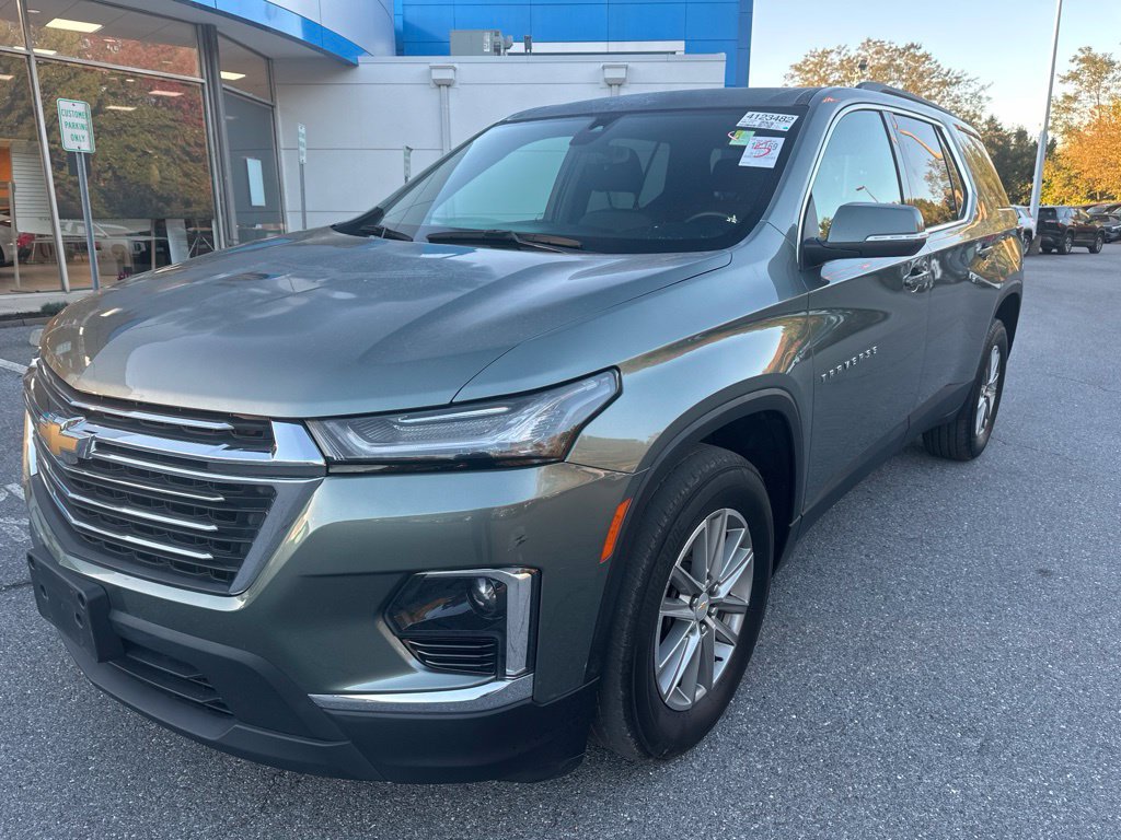 Used 2023 Chevrolet Traverse LT w/ LPO, Floor Liner Package
