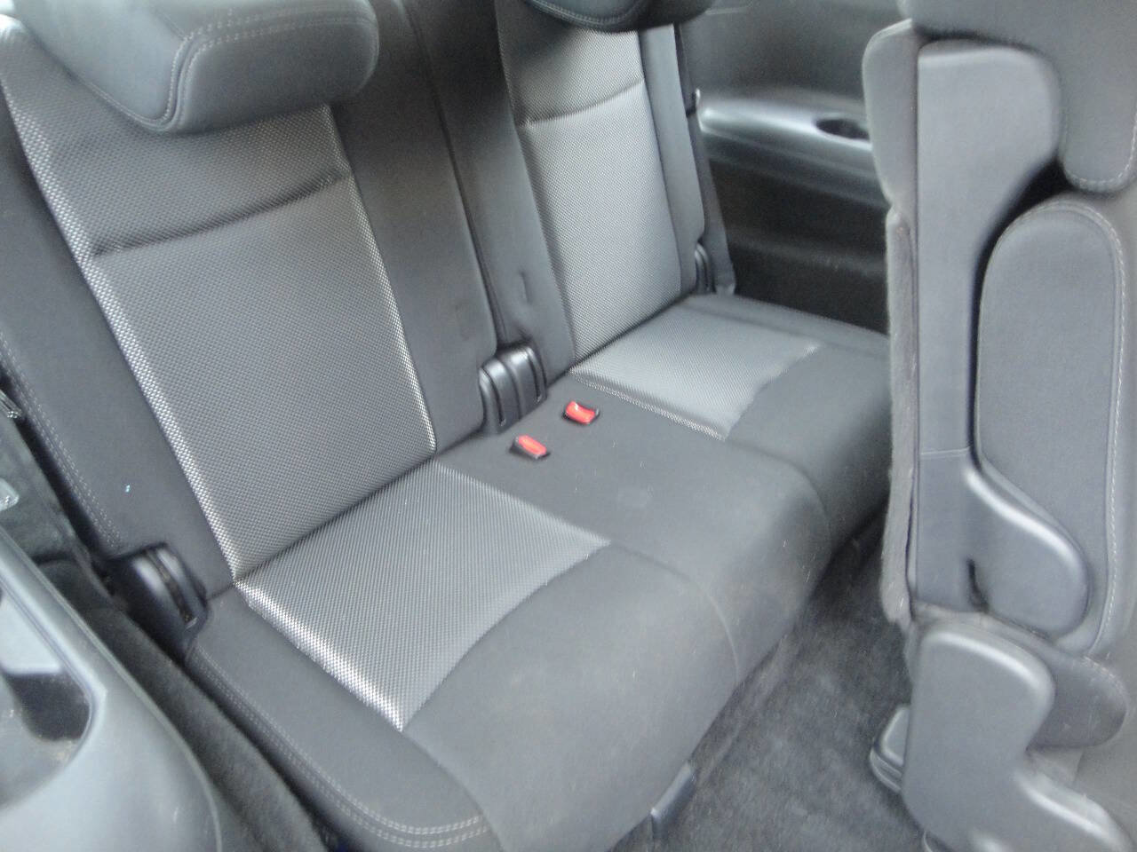 Used 2019 Nissan Pathfinder S image 13