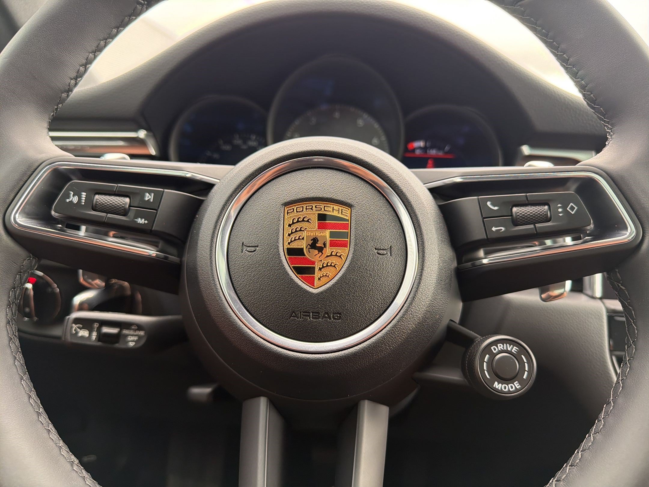 New 2026 Porsche Macan S AWD/4WD image 21