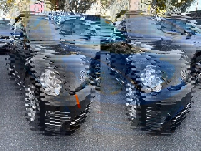 Used 2018 Volkswagen Beetle 2.0T S image 4