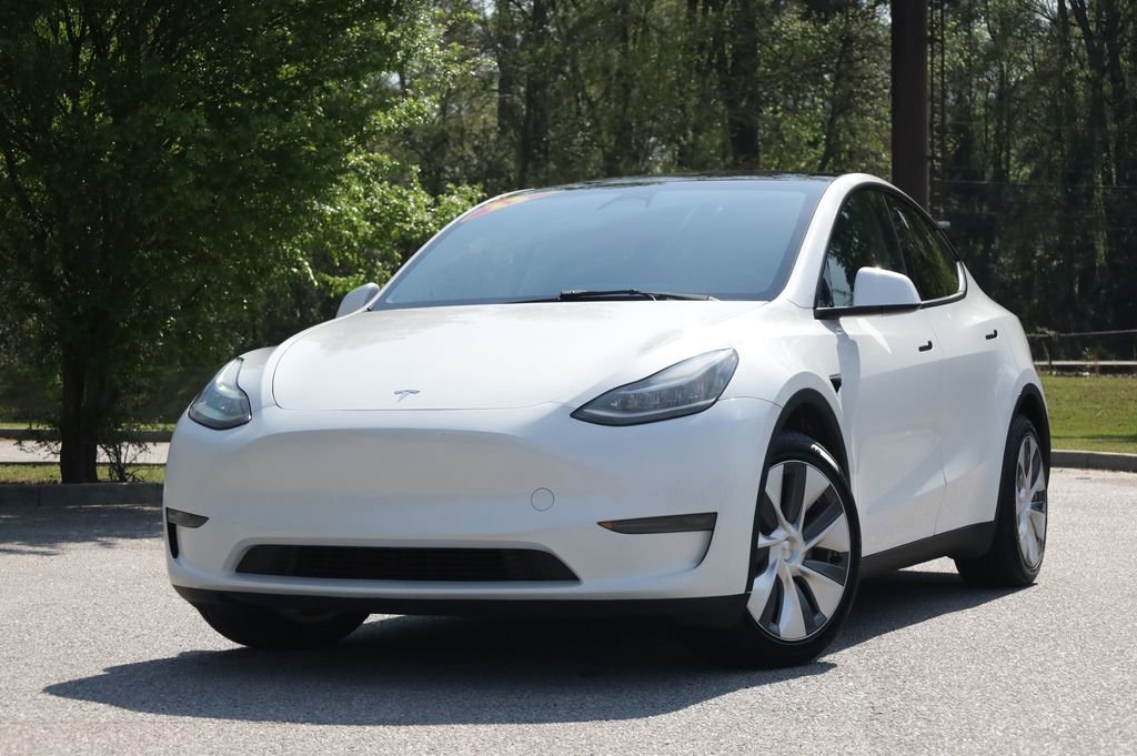 Used 2023 Tesla Model Y Long Range AWD/4WD image 1