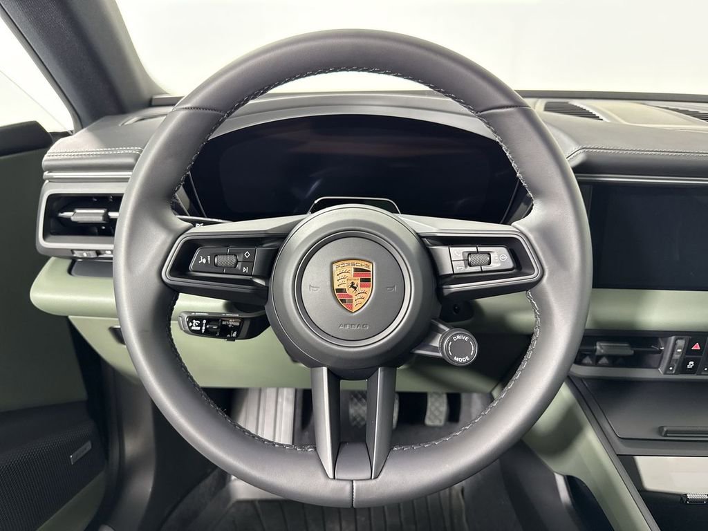 New 2026 Porsche Macan 4 Electric AWD/4WD image 36