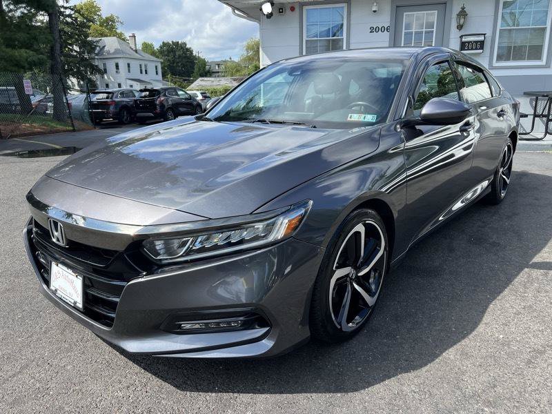 Used 2019 Honda Accord Sport image 3