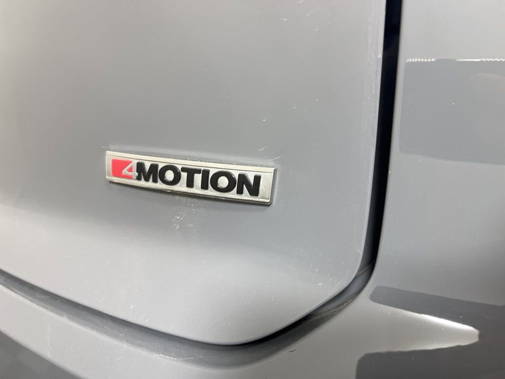 Used 2022 Volkswagen Atlas Cross Sport SEL Premium R-Line image 5