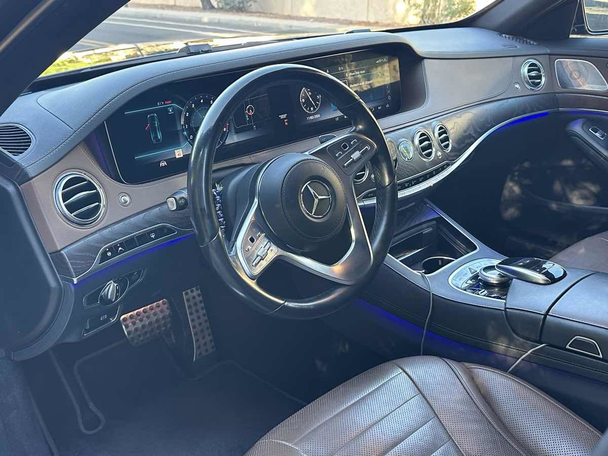 Used 2019 Mercedes-Benz S 560 Sedan image 26