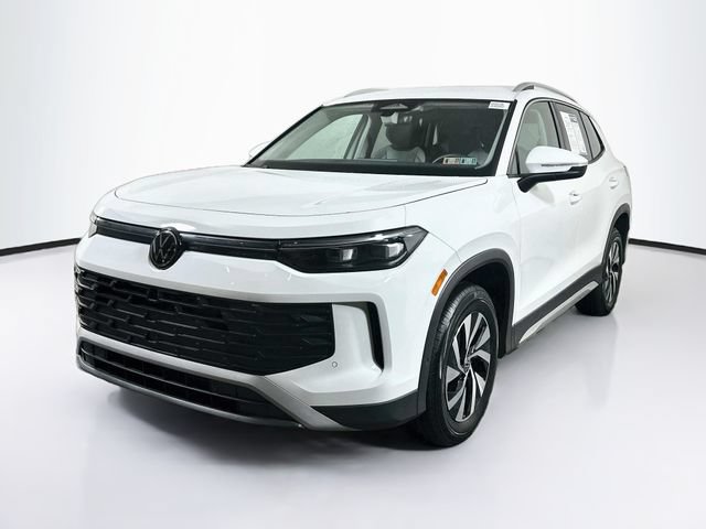 Certified 2025 Volkswagen Tiguan S AWD/4WD image 4