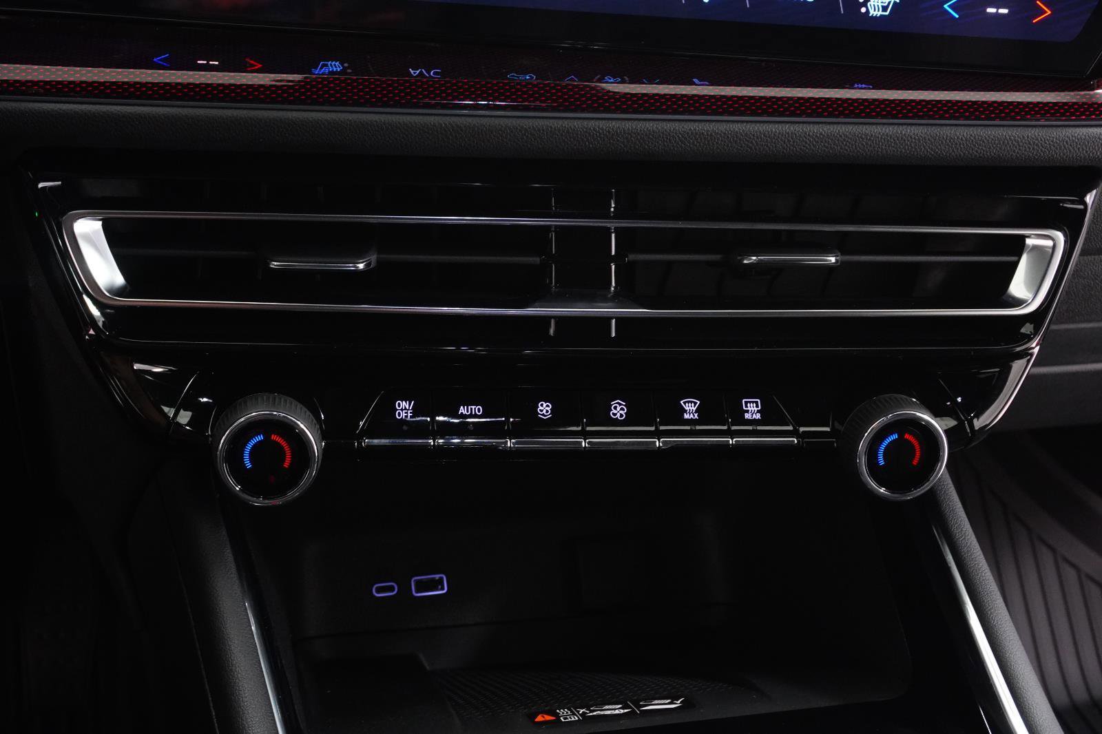 New 2026 Chevrolet Traverse Z71 w/ Enhanced Driving Package image 28