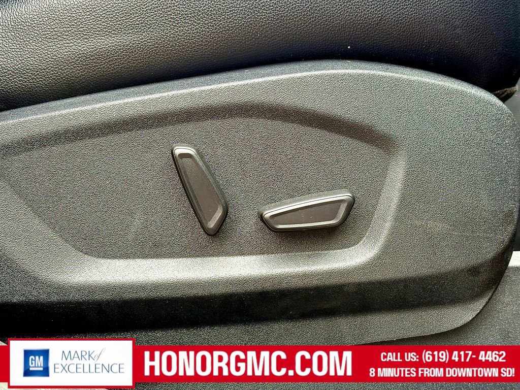 Used 2024 Ford Edge Titanium AWD/4WD image 23