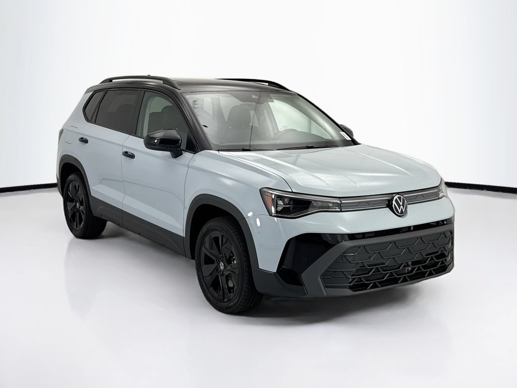 New 2026 Volkswagen Taos SE FWD image 3